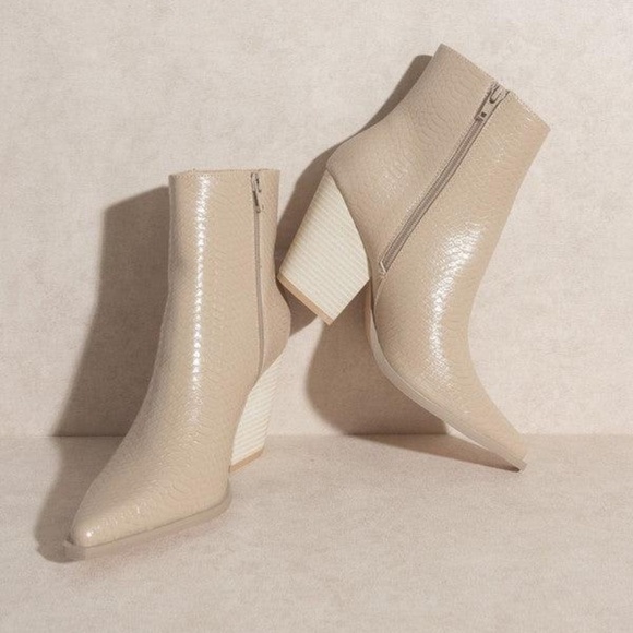 Sonia Croc Booties - Picture 1 of 4
